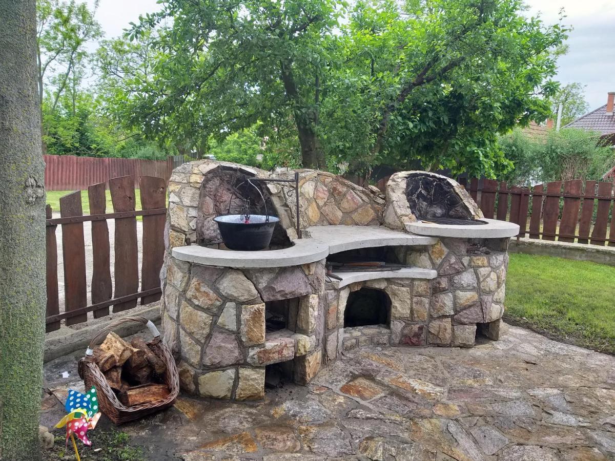 Tavasz Nyaralo Villa Poroszlo Luaran gambar